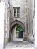 2.Laon